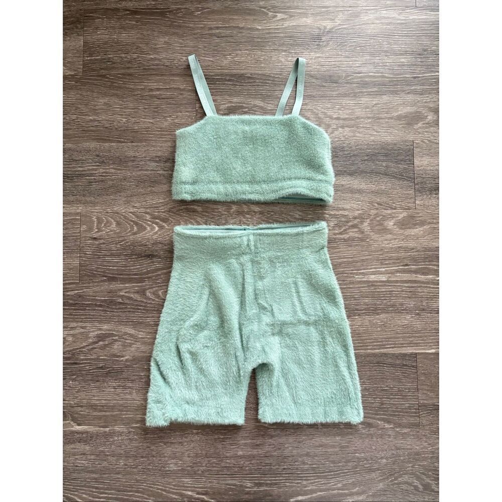 Gymshark x Whitney Simmons Green Fuzzy Eyelash Biker Shorts & Bra Set Size Small